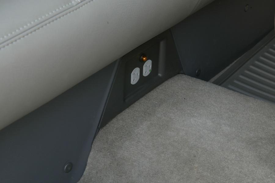  GMC Sierra Hybrid 2005 года  (фото 16 из 22)